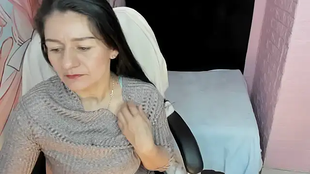 AllysonMilf69 online show from October 2025 03:10:02 PM