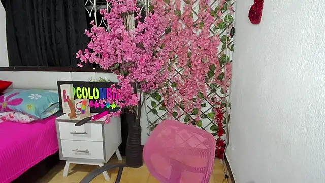 karenmilf 4 online show from September 2025 04:22:01 AM