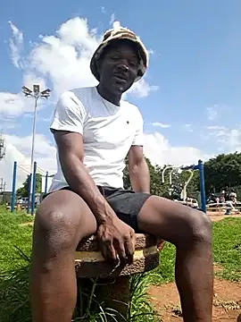 Petrossa online show from November 2025 12:38:01 PM