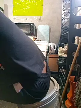 Petrossa online show from April 2026 09:29:01 AM