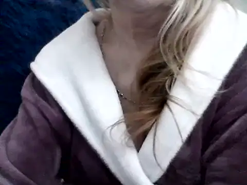 CarlyTreat online show from January 2025 05:18:01 PM