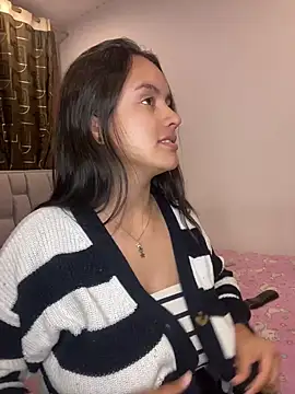 Snapshot of Shanonsex2 chatting on January 2025 01:26:01 AM Shanonsex2 online show from January 2025 01:26:01 AM