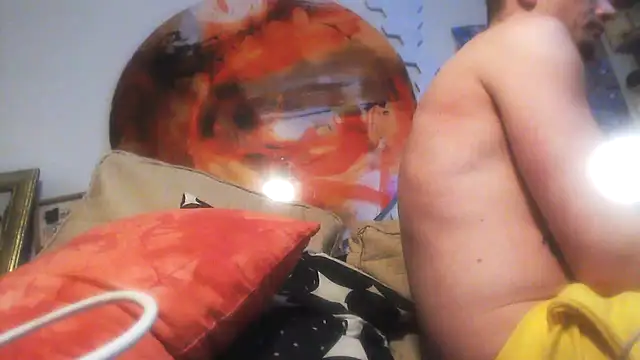 Snapshot of trash4cash chatting on February 2025 05:19:02 AM trash4cash online show from February 2025 05:19:02 AM