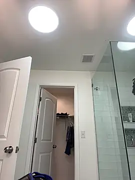 Snapshot of trash4cash chatting on February 2025 11:48:02 PM trash4cash online show from February 2025 11:48:02 PM