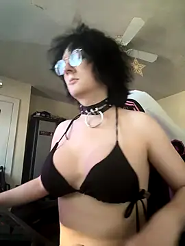 YandereDemon online show from October 2025 07:22:02 PM