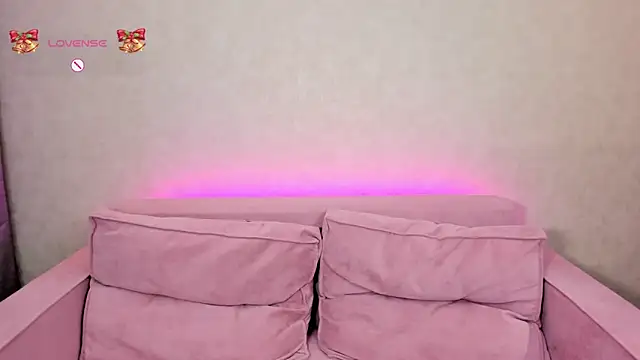 Snapshot of Erika_Carpenter chatting on December 2024 03:05:02 AM Erika Carpenter online show from December 2024 03:05:02 AM