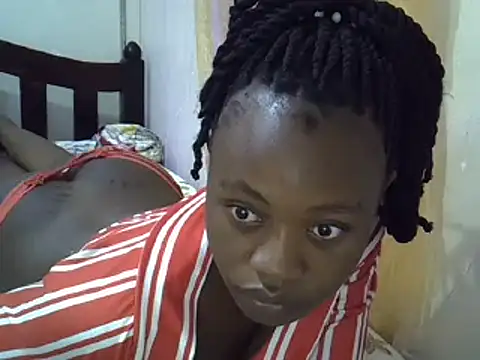 Snapshot of CuteSavana chatting on February 2025 03:32:02 AM CuteSavana online show from February 2025 03:32:02 AM