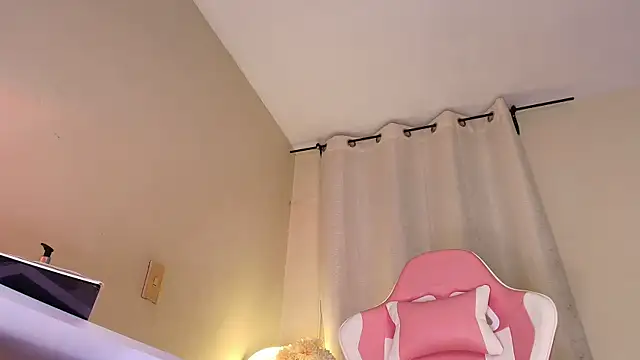 shanakendal2 online show from October 2025 11:40:01 AM