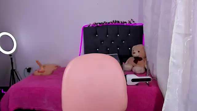 CataleyaHot 132 online show from November 2025 04:34:01 AM