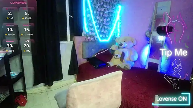 roxy roxxan online show from February 2025 03:01:02 AM