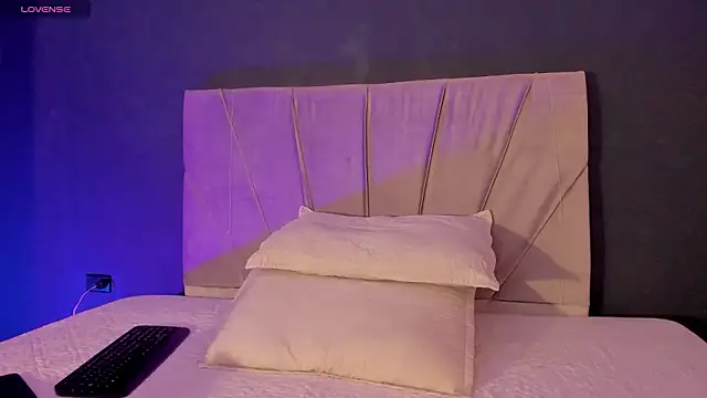 Shayla27 online show from February 2026 04:13:01 PM