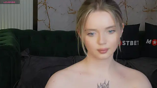 Cassy-Celestial  online show from December 2024 12:13:01 AM