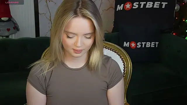 Cassy-Celestial  online show from December 2024 03:18:02 AM