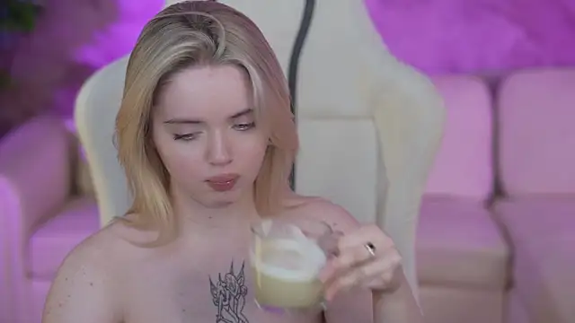 Cassy-Celestial  online show from February 2025 05:49:02 AM