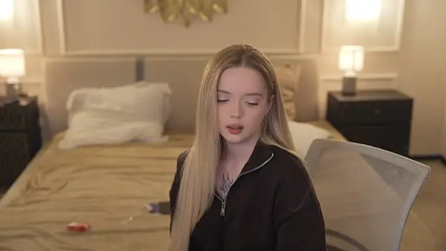 Cassy-Celestial  online show from November 2025 09:08:02 AM