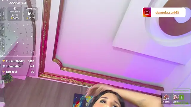 Snapshot of milan_delrey chatting on December 2024 10:07:02 PM milan delrey online show from December 2024 10:07:02 PM