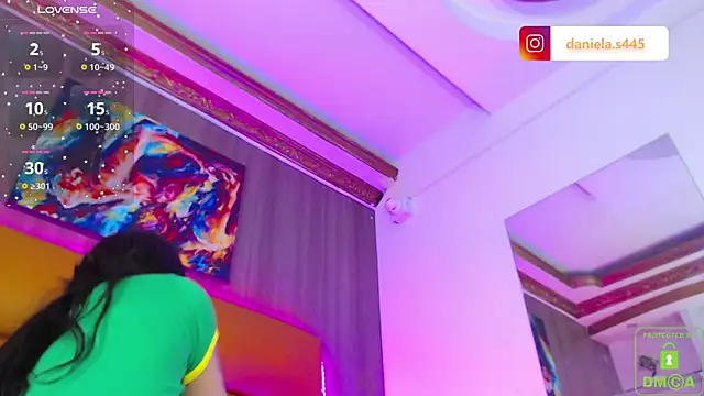 Snapshot of milan_delrey chatting on December 2024 09:40:02 PM milan delrey online show from December 2024 09:40:02 PM