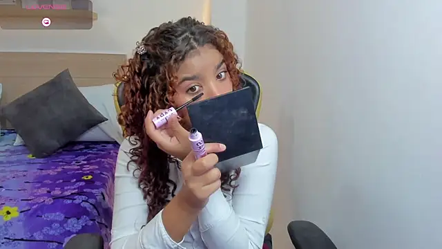 aurora rodriguez online show from January 2025 01:32:01 PM