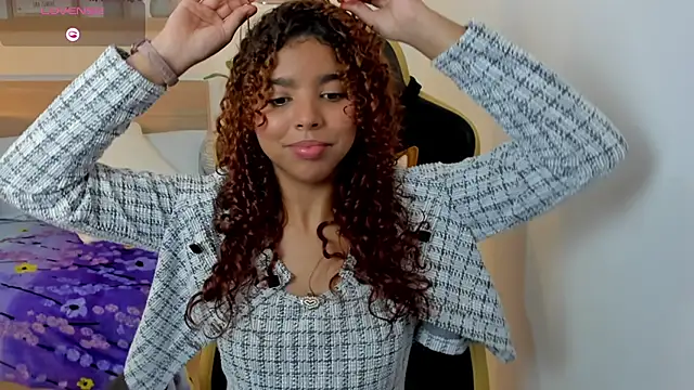 aurora rodriguez online show from February 2025 06:15:02 AM