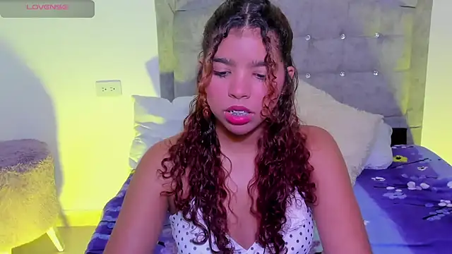 aurora rodriguez online show from March 2025 01:49:01 PM