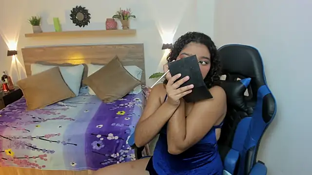 aurora rodriguez online show from October 2025 12:48:02 PM