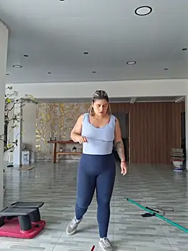 Juliietha servas online show from April 2026 05:21:02 PM