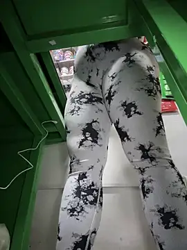 Sol biglips online show from January 2025 10:18:01 PM