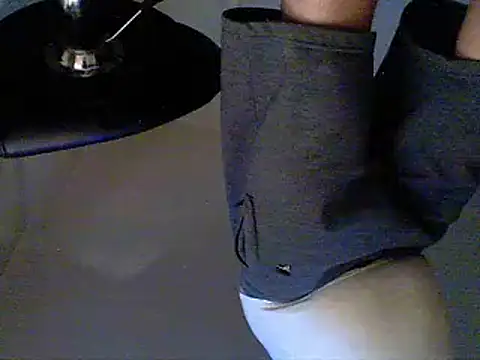 oopsxx online show from February 2025 11:10:02 AM