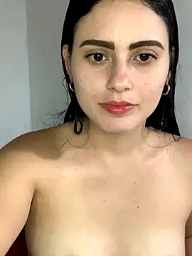 Azuna25 online show from September 2025 08:31:01 PM