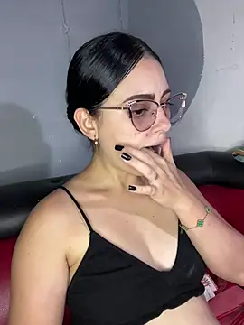 Azuna25 online show from March 2026 08:27:02 PM