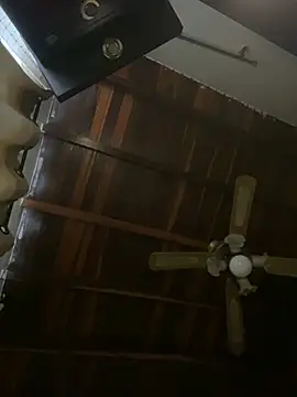 Snapshot of tom_thick chatting on December 2024 10:13:02 PM tom thick online show from December 2024 10:13:02 PM