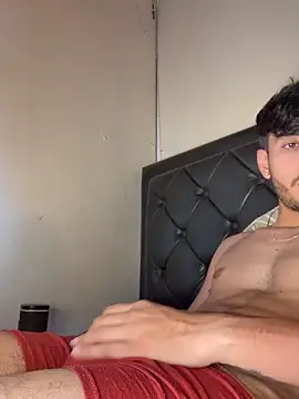 tom thick online show from February 2026 06:55:02 PM