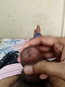 AUNTY1984 online show from October 2025 06:43:01 AM