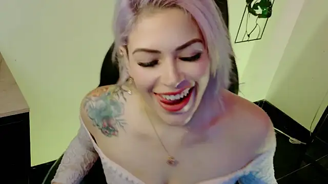 Natalia Montoya online show from February 2026 04:32:01 AM