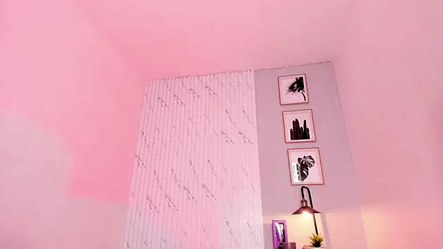 megan-wells online show from December 2024 06:06:02 PM