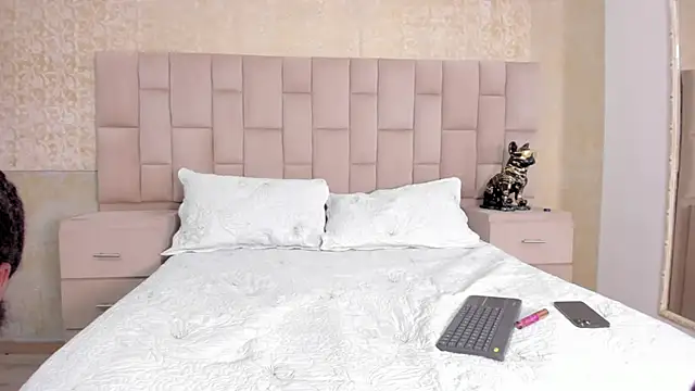 LaurenSnow online show from January 2025 03:16:01 PM