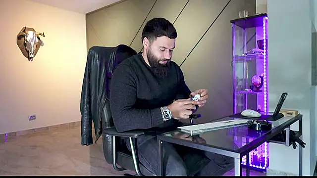 mattmasterss online show from March 2025 09:38:02 AM