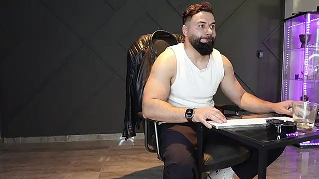 mattmasterss online show from April 2026 01:11:01 PM