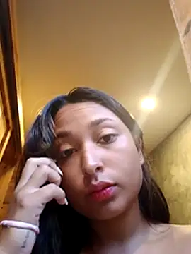 Snapshot of Bonnie_Clydeee chatting on November 2025 11:35:01 AM Bonnie Clydeee online show from November 2025 11:35:01 AM