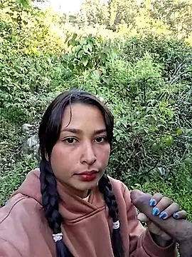 Bonnie Clydeee online show from March 2026 11:35:01 AM