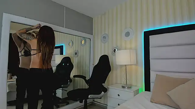 Snapshot of Valeriasaenzz_ chatting on December 2024 06:14:01 PM Valeriasaenzz online show from December 2024 06:14:01 PM