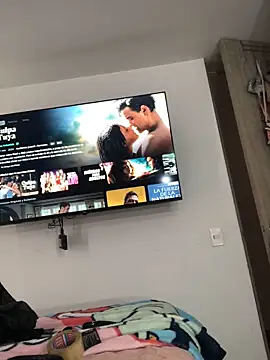 Snapshot of Valeriasaenzz_ chatting on February 2025 08:18:01 PM Valeriasaenzz online show from February 2025 08:18:01 PM