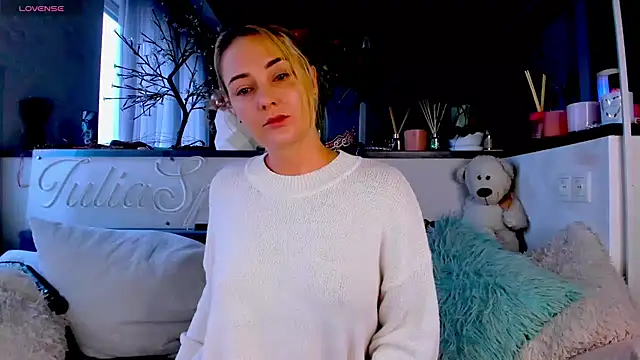  JuliaSpace  online show from December 2024 10:56:01 AM