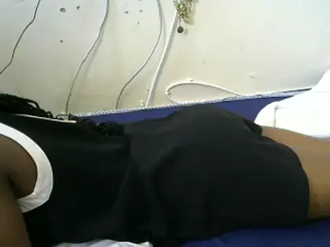 Ma-yolo001 online show from February 2025 11:01:02 AM