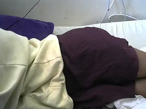 Ma-yolo001 online show from October 2025 08:21:01 AM