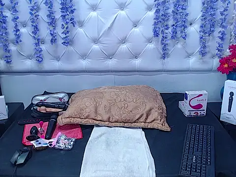 Brith Adams online show from February 2025 02:33:01 AM