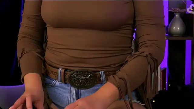 Snapshot of Bailey_Evans chatting on October 2025 05:04:02 AM Bailey Evans online show from October 2025 05:04:02 AM