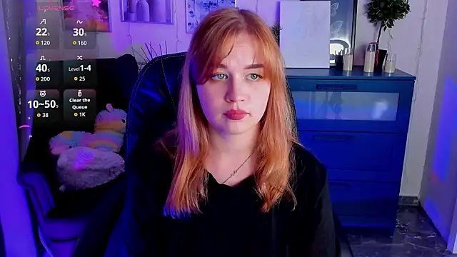 AlicePopsy online show from September 2025 12:48:01 PM