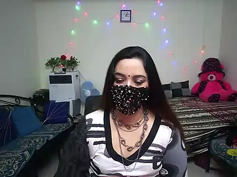 Arushisingh8888 online show from February 2025 06:40:02 AM