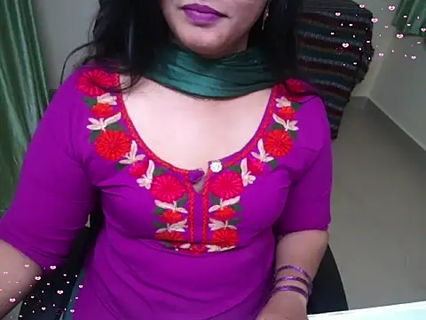 Arushisingh8888 online show from October 2025 10:34:02 AM